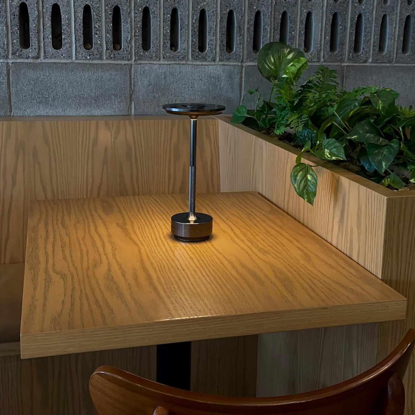 Radiance Cordless Table Lamp